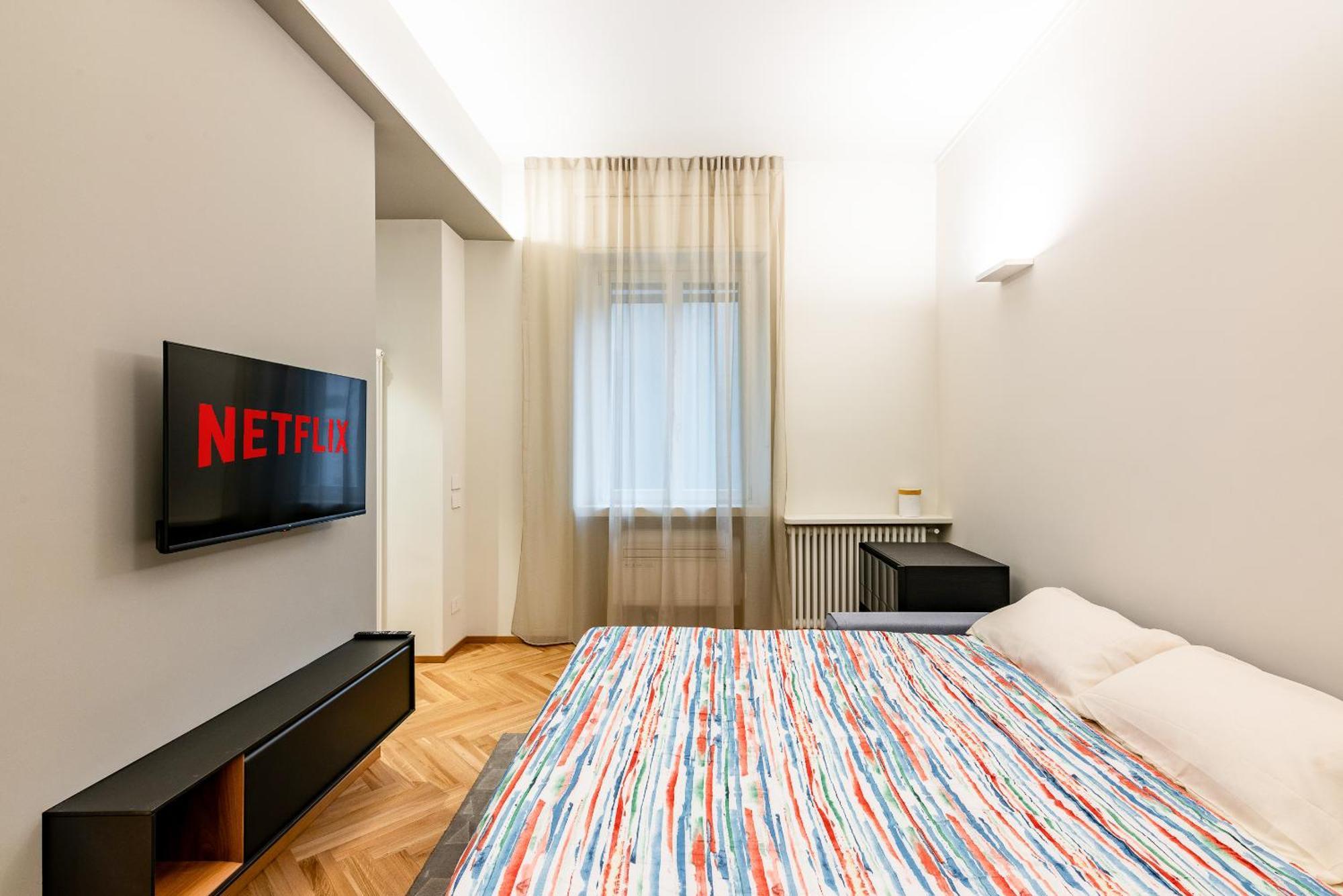 Elegant Design ApartmentDuomo-NavigliA/C E Wi-Fi มิลาน ภายนอก รูปภาพ
