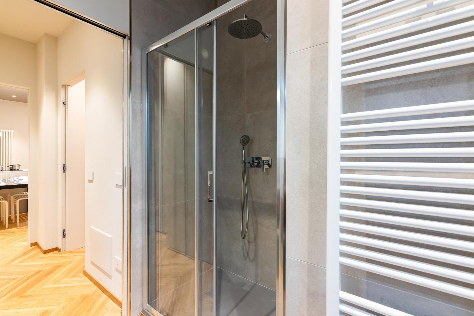 Elegant Design ApartmentDuomo-NavigliA/C E Wi-Fi มิลาน ภายนอก รูปภาพ